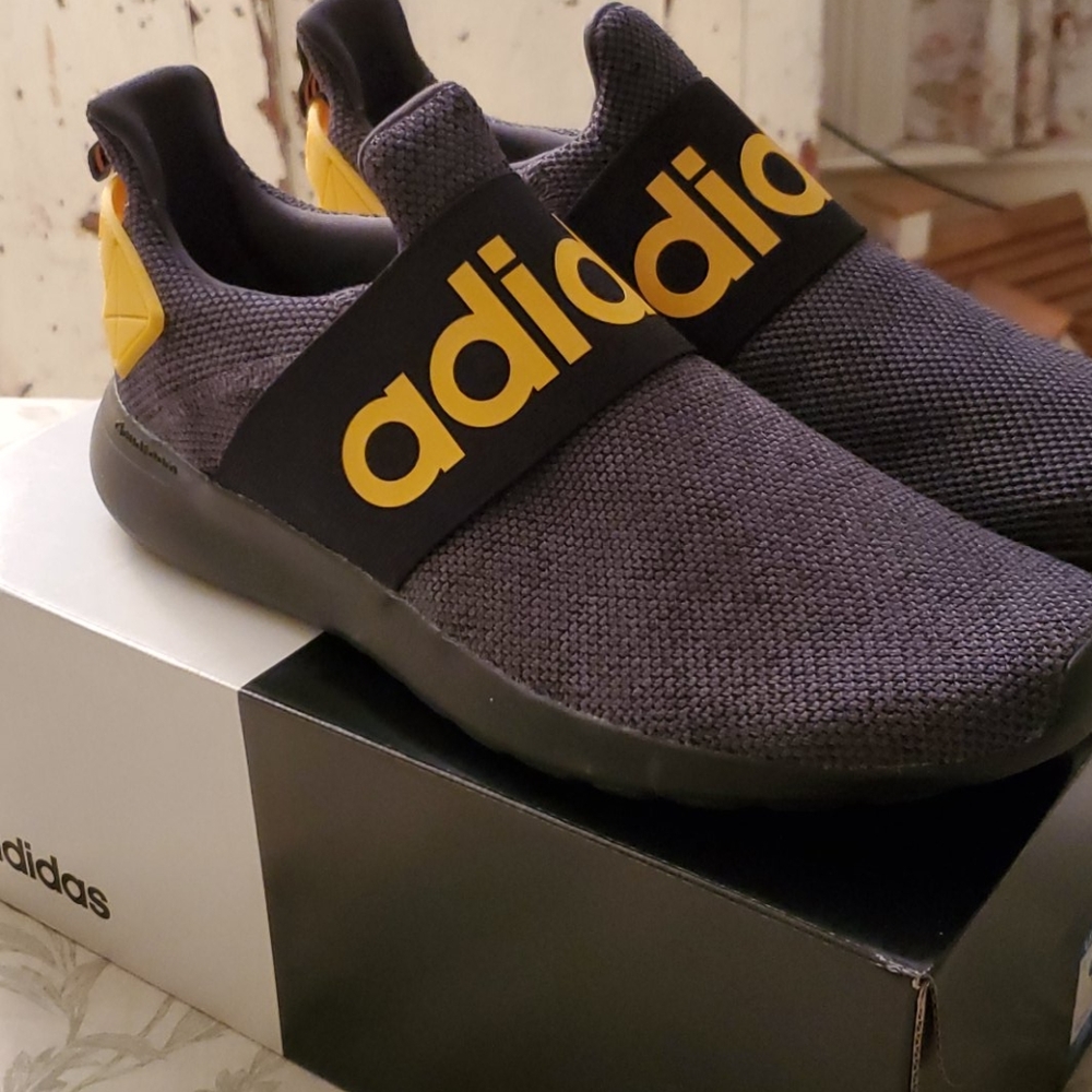 Adidas Lite Racers - Picture 2 of 5